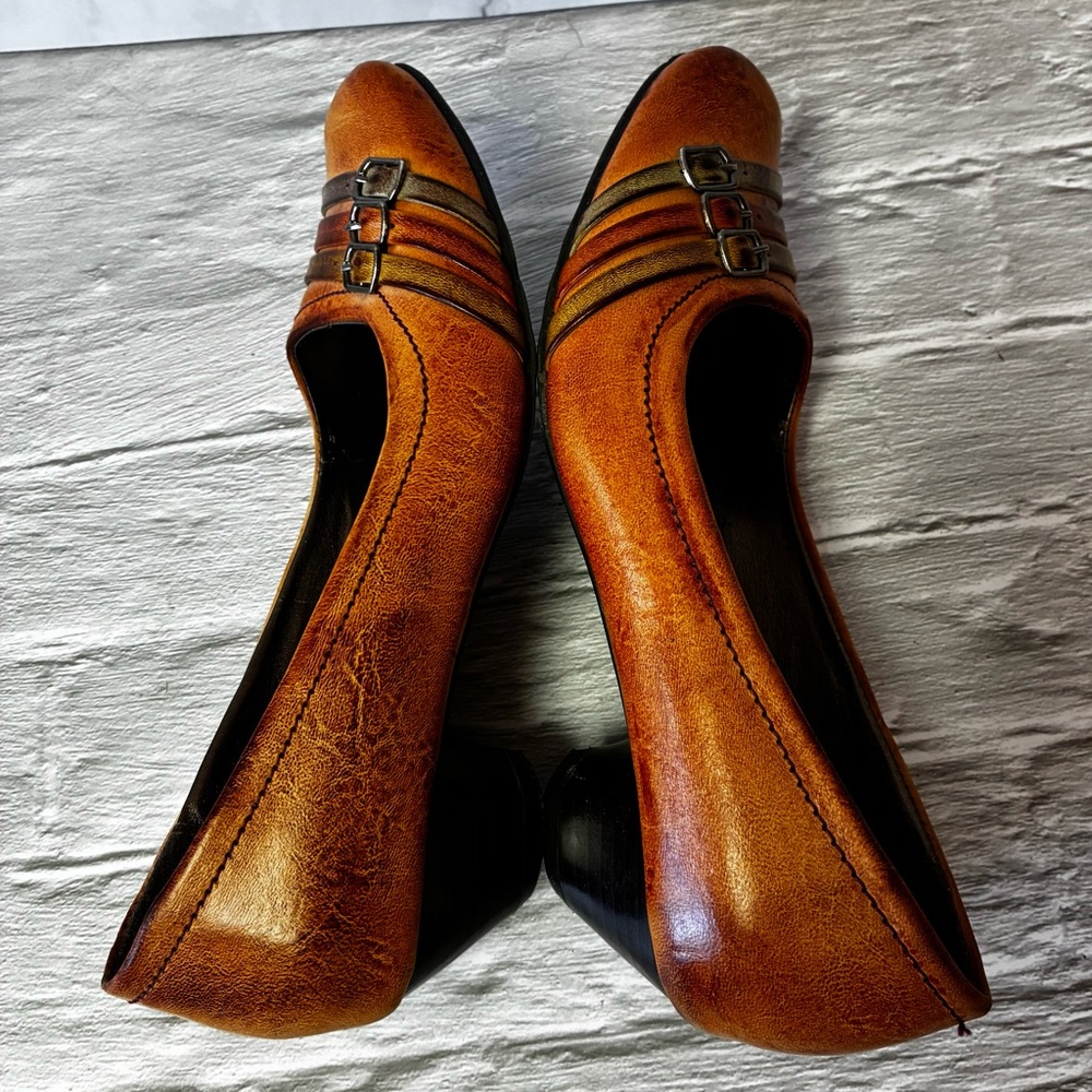 Tradition Rosie Distressed Whisky Slip On Shoes - Picture 4 of 16